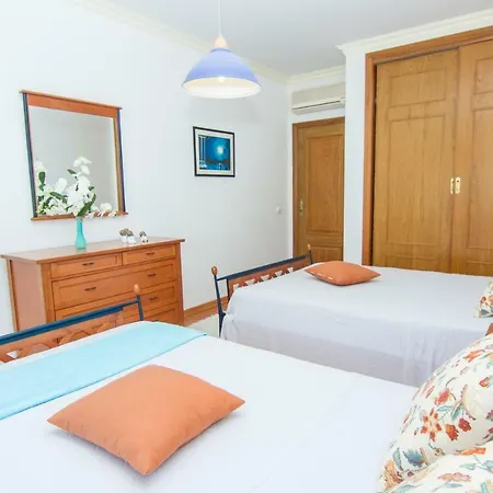 Apartamento Turistico Marina Rocha Apartmán *