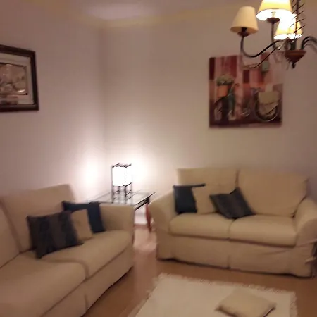 Apartamento Turistico Marina Rocha *