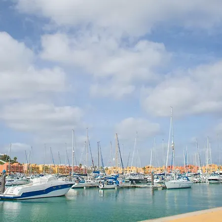 アパート Apartamento Turistico Marina Rocha *