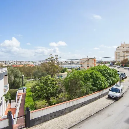 Apartamento Turistico Marina Rocha *